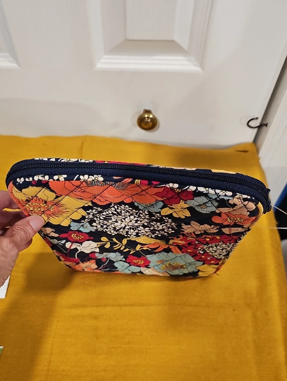 VERA BRADLEY 